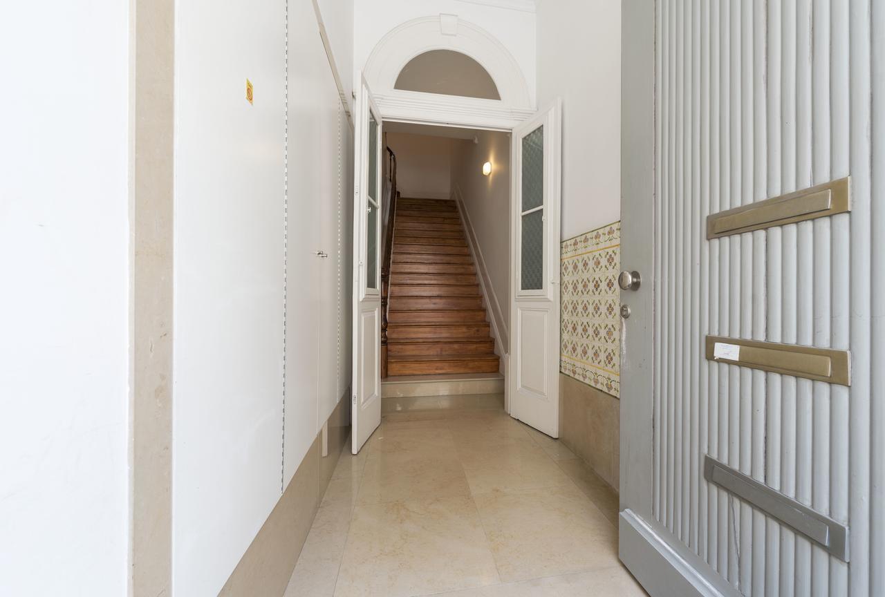 Lovelystay - Flower Stylish Apartment Porto Exterior photo
